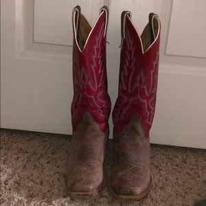 Justin boots. Barely worn.